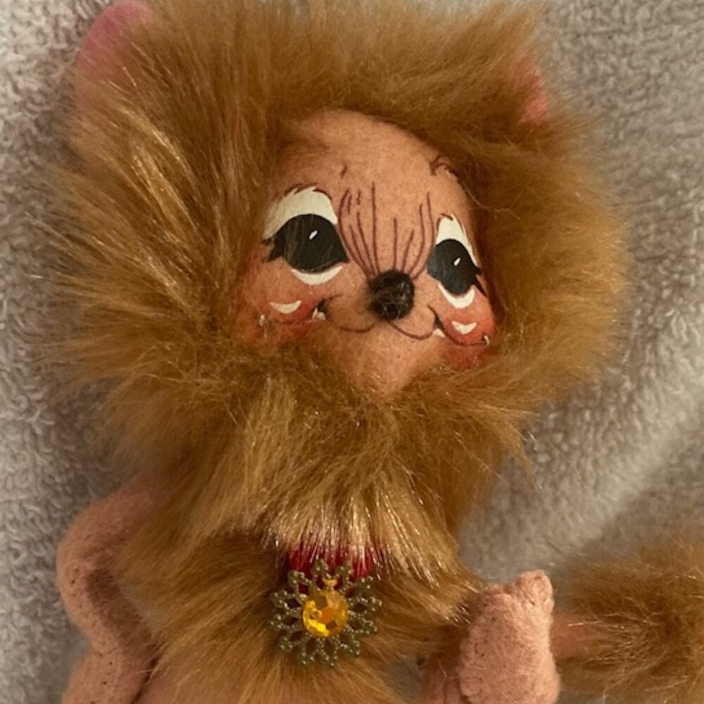 AnnaLee Wizard of Oz  "The LION"